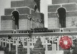 Immagine di Cerimonie presso il cenotafio Thiepval Francia, 1932, secondo 11 filmato di repertorio 65675063354