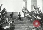 Immagine di Cerimonie presso il cenotafio Thiepval Francia, 1932, secondo 18 filmato di repertorio 65675063354