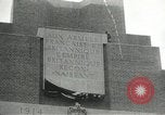 Immagine di Cerimonie presso il cenotafio Thiepval Francia, 1932, secondo 50 filmato di repertorio 65675063354