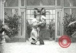 Immagine di Giovane eseguendo danze per la fotocamera Europa, 1913, secondo 6 filmato di repertorio 65675063369