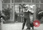 Immagine di Giovane eseguendo danze per la fotocamera Europa, 1913, secondo 24 filmato di repertorio 65675063369
