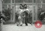 Immagine di Giovane eseguendo danze per la fotocamera Europa, 1913, secondo 39 filmato di repertorio 65675063369