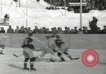 Immagine di Olimpiadi invernali hockey Canada, 1948, secondo 50 filmato di repertorio 65675063373