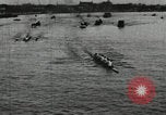 Standbild Harvard und Yale Besatzungen Rasse in ihrer jährlichen Rudern Wettbewerb in neuen New London Connecticut USA, 1900, aus Sekunde 11 historischem Filmmaterial Videoclip 65675063385