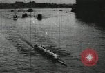 Standbild Harvard und Yale Besatzungen Rasse in ihrer jährlichen Rudern Wettbewerb in neuen New London Connecticut USA, 1900, aus Sekunde 13 historischem Filmmaterial Videoclip 65675063385
