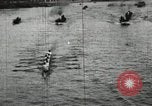 Standbild Harvard und Yale Besatzungen Rasse in ihrer jährlichen Rudern Wettbewerb in neuen New London Connecticut USA, 1900, aus Sekunde 18 historischem Filmmaterial Videoclip 65675063385