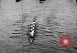 Standbild Harvard und Yale Besatzungen Rasse in ihrer jährlichen Rudern Wettbewerb in neuen New London Connecticut USA, 1900, aus Sekunde 19 historischem Filmmaterial Videoclip 65675063385