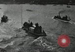 Standbild Harvard und Yale Besatzungen Rasse in ihrer jährlichen Rudern Wettbewerb in neuen New London Connecticut USA, 1900, aus Sekunde 29 historischem Filmmaterial Videoclip 65675063385