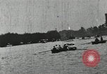 Standbild Harvard und Yale Besatzungen Rasse in ihrer jährlichen Rudern Wettbewerb in neuen New London Connecticut USA, 1900, aus Sekunde 48 historischem Filmmaterial Videoclip 65675063385
