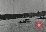 Standbild Harvard und Yale Besatzungen Rasse in ihrer jährlichen Rudern Wettbewerb in neuen New London Connecticut USA, 1900, aus Sekunde 50 historischem Filmmaterial Videoclip 65675063385