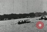 Standbild Harvard und Yale Besatzungen Rasse in ihrer jährlichen Rudern Wettbewerb in neuen New London Connecticut USA, 1900, aus Sekunde 52 historischem Filmmaterial Videoclip 65675063385
