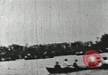 Standbild Harvard und Yale Besatzungen Rasse in ihrer jährlichen Rudern Wettbewerb in neuen New London Connecticut USA, 1900, aus Sekunde 62 historischem Filmmaterial Videoclip 65675063385