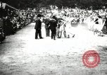 Standbild Amateur Läufer konkurrieren in Rennen in ein Stadion in den Vereinigten Staaten United States USA, 1900, aus Sekunde 31 historischem Filmmaterial Videoclip 65675063387