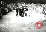 Standbild Amateur Läufer konkurrieren in Rennen in ein Stadion in den Vereinigten Staaten United States USA, 1900, aus Sekunde 32 historischem Filmmaterial Videoclip 65675063387