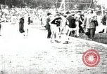 Standbild Amateur Läufer konkurrieren in Rennen in ein Stadion in den Vereinigten Staaten United States USA, 1900, aus Sekunde 41 historischem Filmmaterial Videoclip 65675063387