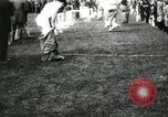 Standbild Amateur Läufer konkurrieren in steeplechase Rennen mit Hindernissen United States USA, 1900, aus Sekunde 8 historischem Filmmaterial Videoclip 65675063388