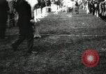 Standbild Amateur Läufer konkurrieren in steeplechase Rennen mit Hindernissen United States USA, 1900, aus Sekunde 9 historischem Filmmaterial Videoclip 65675063388