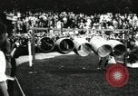 Standbild Amateur Läufer konkurrieren in steeplechase Rennen mit Hindernissen United States USA, 1900, aus Sekunde 46 historischem Filmmaterial Videoclip 65675063388