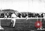 Standbild Athleten die sich in Länge und Höhe springen während US-Feld Ereignis United States USA, 1906, aus Sekunde 4 historischem Filmmaterial Videoclip 65675063390