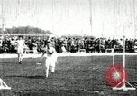 Standbild Athleten die sich in Länge und Höhe springen während US-Feld Ereignis United States USA, 1906, aus Sekunde 10 historischem Filmmaterial Videoclip 65675063390