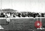 Standbild Athleten die sich in Länge und Höhe springen während US-Feld Ereignis United States USA, 1906, aus Sekunde 12 historischem Filmmaterial Videoclip 65675063390