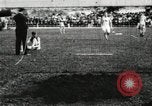 Standbild Athleten die sich in Länge und Höhe springen während US-Feld Ereignis United States USA, 1906, aus Sekunde 15 historischem Filmmaterial Videoclip 65675063390