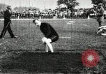 Standbild Athleten die sich in Länge und Höhe springen während US-Feld Ereignis United States USA, 1906, aus Sekunde 27 historischem Filmmaterial Videoclip 65675063390