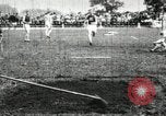 Standbild Athleten die sich in Länge und Höhe springen während US-Feld Ereignis United States USA, 1906, aus Sekunde 33 historischem Filmmaterial Videoclip 65675063390