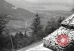 Standbild deutscher Offizier Deutschland bayerische Alpen, 1938, aus Sekunde 55 historischem Filmmaterial Videoclip 65675063408