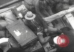 Immagine di I rifugiati sono portati a un americano di nave della marina americana di evacuazione Europa, 1936, secondo 4 filmato di repertorio 65675063410
