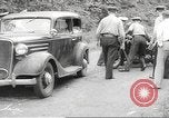 Image des policiers United States USA, 1940, de la seconde 39 séquences d'archives historiques vidéo 65675063411