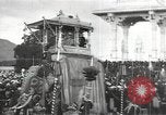 Immagine di Processione con decorate elephant Di Bombay in India, 1932, secondo 14 filmato di repertorio 65675063442