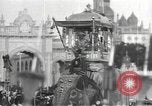 Immagine di Processione con decorate elephant Di Bombay in India, 1932, secondo 19 filmato di repertorio 65675063442