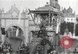 Immagine di Processione con decorate elephant Di Bombay in India, 1932, secondo 22 filmato di repertorio 65675063442