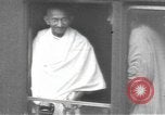 Standbild Mahatma Gandhi Indien, 1933, aus Sekunde 13 historischem Filmmaterial Videoclip 65675063443