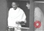Standbild Mahatma Gandhi Indien, 1933, aus Sekunde 15 historischem Filmmaterial Videoclip 65675063443