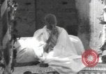 Standbild Mahatma Gandhi Indien, 1933, aus Sekunde 29 historischem Filmmaterial Videoclip 65675063443