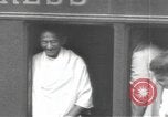 Standbild Mahatma Gandhi Indien, 1933, aus Sekunde 38 historischem Filmmaterial Videoclip 65675063443