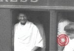 Standbild Mahatma Gandhi Indien, 1933, aus Sekunde 45 historischem Filmmaterial Videoclip 65675063443
