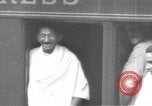 Standbild Mahatma Gandhi Indien, 1933, aus Sekunde 53 historischem Filmmaterial Videoclip 65675063443