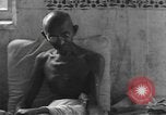 Standbild Mahatma Gandhi Indien, 1933, aus Sekunde 59 historischem Filmmaterial Videoclip 65675063443