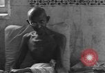 Standbild Mahatma Gandhi Indien, 1933, aus Sekunde 60 historischem Filmmaterial Videoclip 65675063443