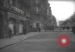 Standbild White Russian Viertel in Paris Paris Frankreich, 1937, aus Sekunde 13 historischem Filmmaterial Videoclip 65675063448