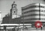 Immagine di Il traffico su strada Città del Messico MESSICO, 1944, secondo 34 filmato di repertorio 65675063455