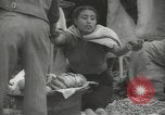Standbild mexikanischen Zivilbevölkerung Mexico City Mexiko, 1944, aus Sekunde 16 historischem Filmmaterial Videoclip 65675063462