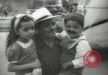 Standbild mexikanischen Zivilbevölkerung Mexico City Mexiko, 1944, aus Sekunde 17 historischem Filmmaterial Videoclip 65675063462