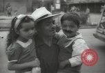 Standbild mexikanischen Zivilbevölkerung Mexico City Mexiko, 1944, aus Sekunde 18 historischem Filmmaterial Videoclip 65675063462