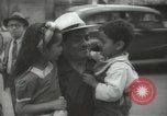 Standbild mexikanischen Zivilbevölkerung Mexico City Mexiko, 1944, aus Sekunde 20 historischem Filmmaterial Videoclip 65675063462