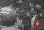 Standbild mexikanischen Zivilbevölkerung Mexico City Mexiko, 1944, aus Sekunde 47 historischem Filmmaterial Videoclip 65675063462