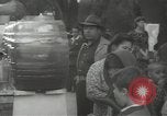Standbild mexikanischen Zivilbevölkerung Mexico City Mexiko, 1944, aus Sekunde 57 historischem Filmmaterial Videoclip 65675063462
